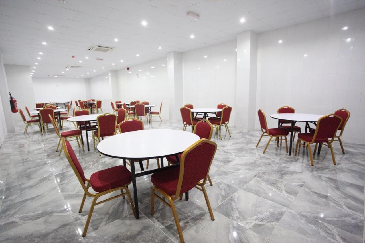 Almanzel Hotel Apartments Maszkat Kültér fotó