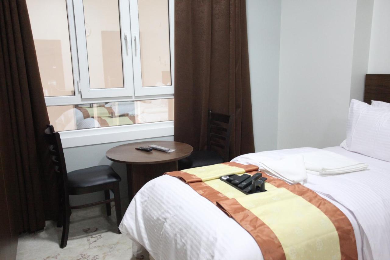 Almanzel Hotel Apartments Maszkat Kültér fotó