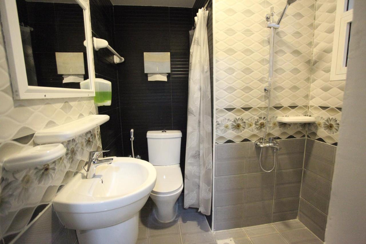 Almanzel Hotel Apartments Maszkat Kültér fotó